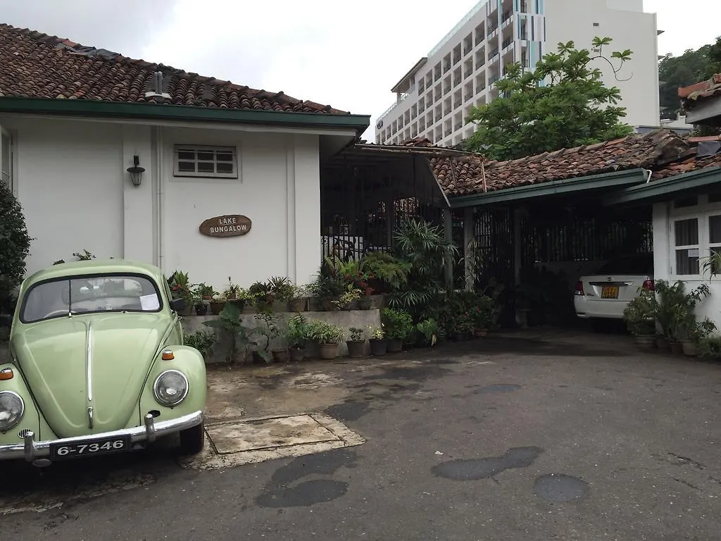 Guest house Lake Bungalow Hotel Kandy