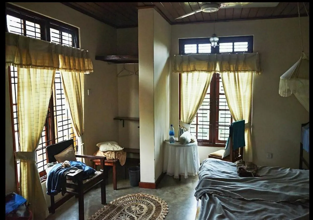 Guest house Lake Bungalow Hotel Kandy